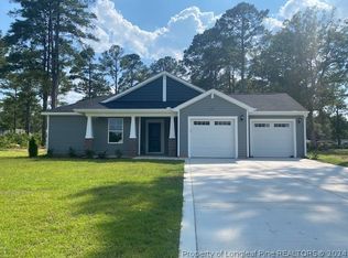 106 Pine Needle Dr, Salemburg, NC 28385