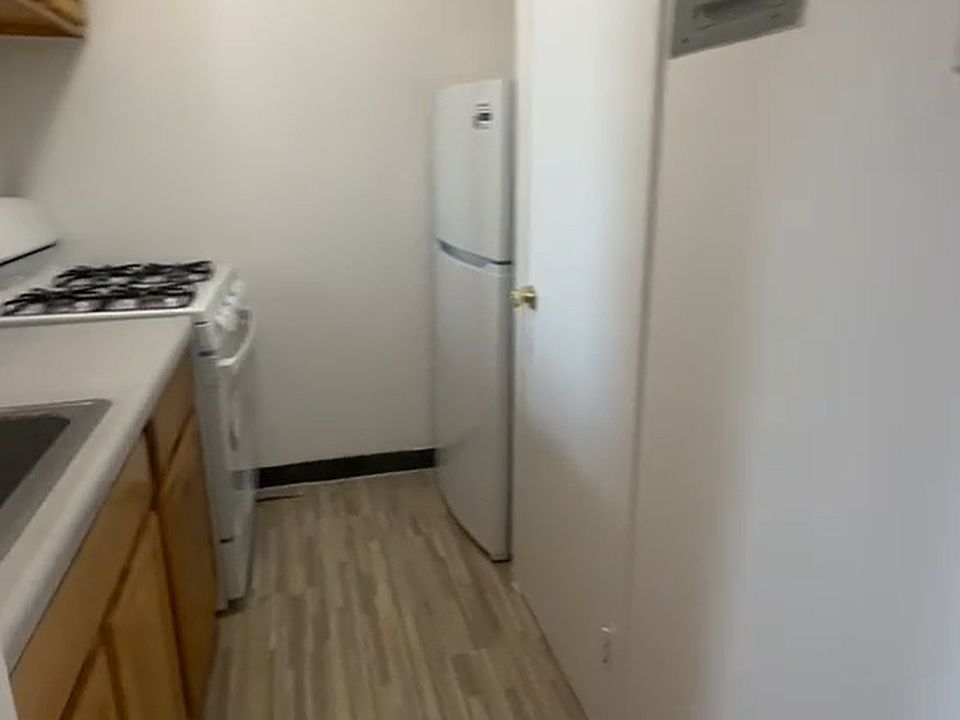 1st image of 1033 Van Duzer St #3