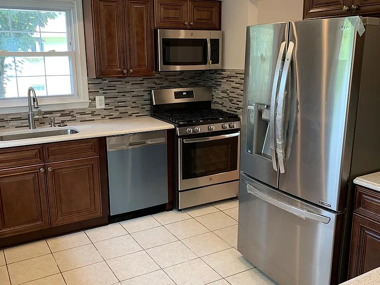 1614 Charnita Ct — Photo 13