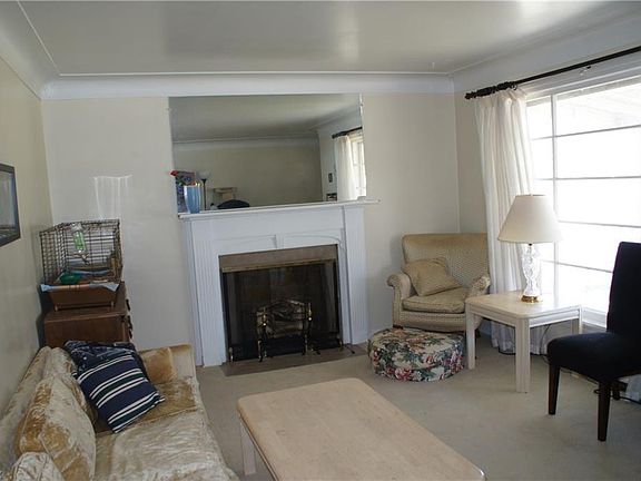 2nd image of 1544 Temple Ave