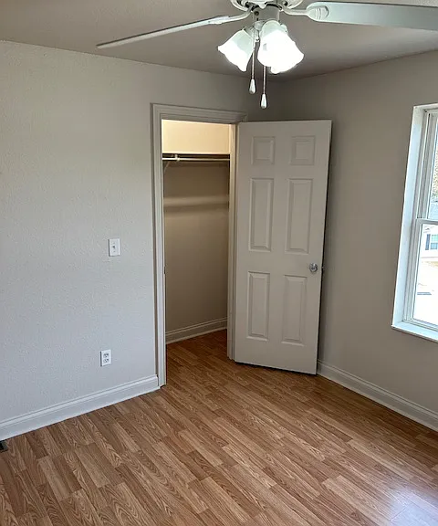 6884 Lexington Dr — Photo 24