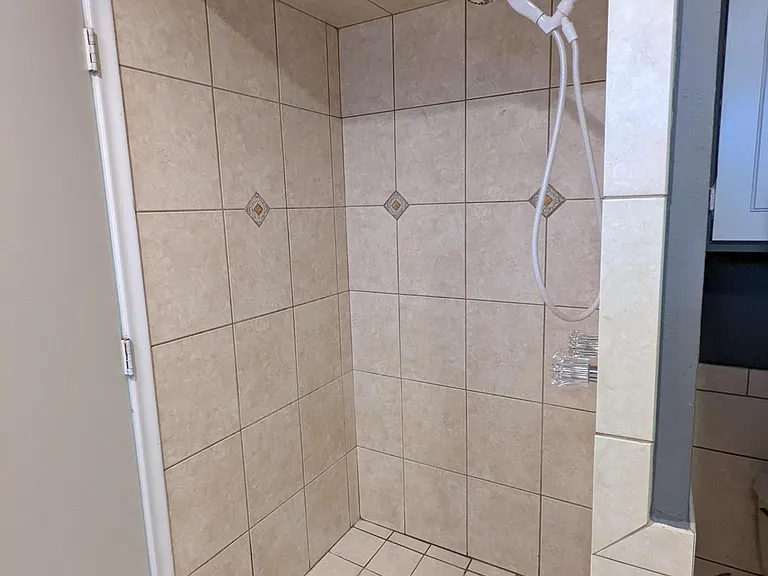429 Sheffield Dr — Photo 11