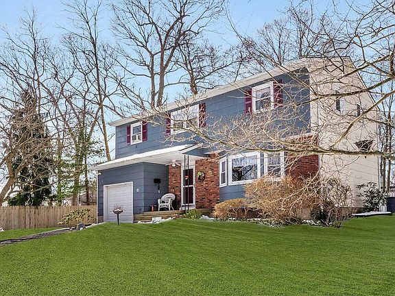 3rd image of 46 Beachview Pl