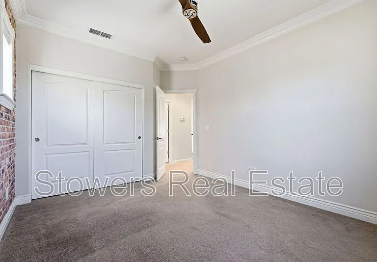 145 Bryant Ct — Photo 43
