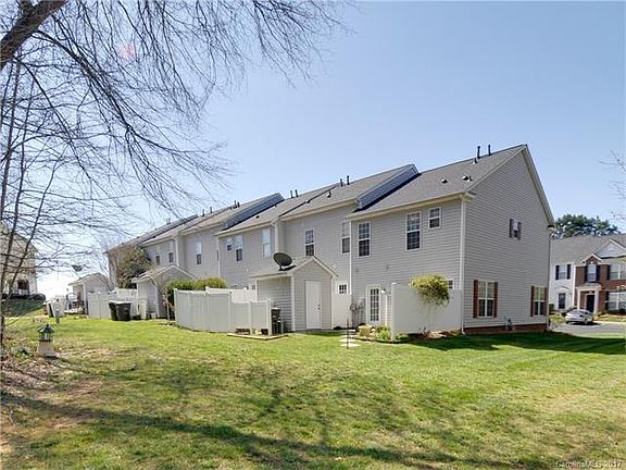 3rd image of 4000 Waterside Ln Unit A