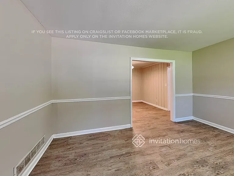 4555 Wesley Dr — Photo 3
