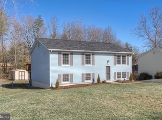 222 Raintree Blvd, Stafford, VA 22556