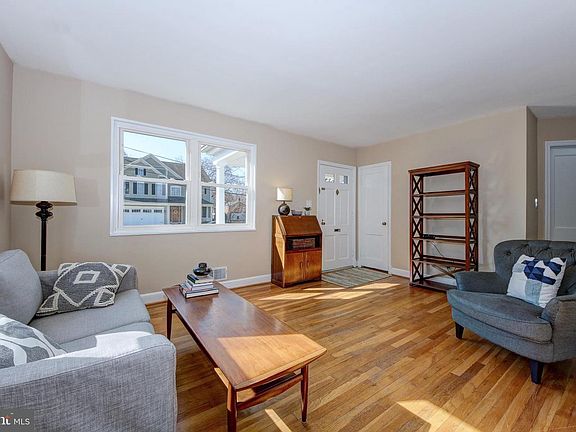 4th image of 4303 Brookfield Dr