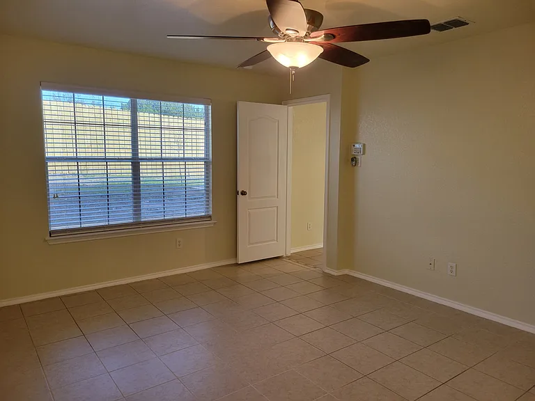 7219 Avery Rd — Photo 28