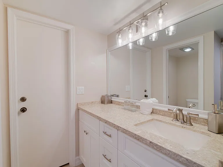 11355 Pond View Dr #D203 — Photo 23