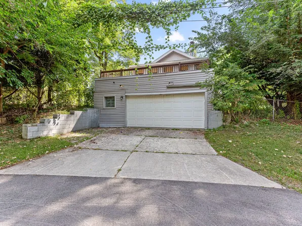 2550 Loon Lake Rd, Wixom, MI 48393