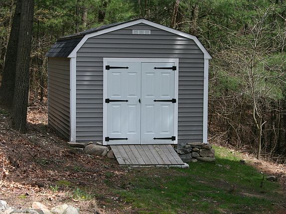 16' x 20' shed new