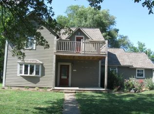 515 E 7th St, Wellsville, KS 66092