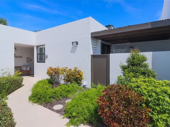 716 Bayport Way, Longboat Key, FL