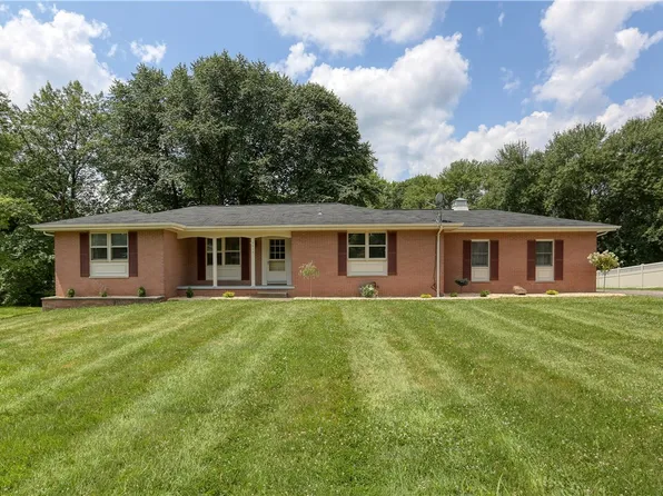 3413 Sylvane Dr, New Castle, PA 16105