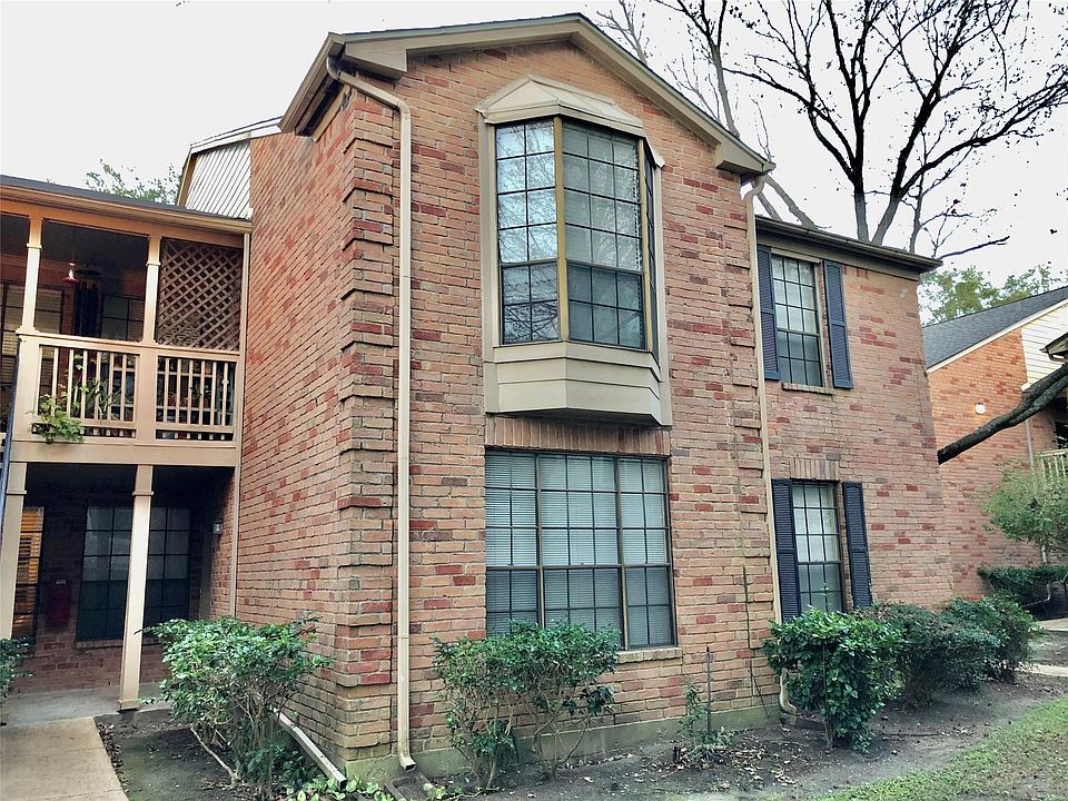 1st image of 2255 Braeswood Park Dr APT 323