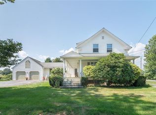 15 Serpentine Rd, Warren, RI 02885