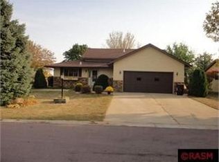 113 Cameo Ln, Mankato, MN 56001