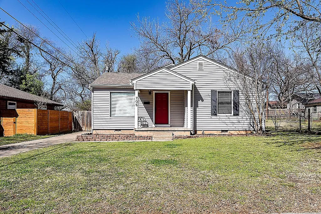 3 bed, 1507 sqft, $2,400 — Photo 1