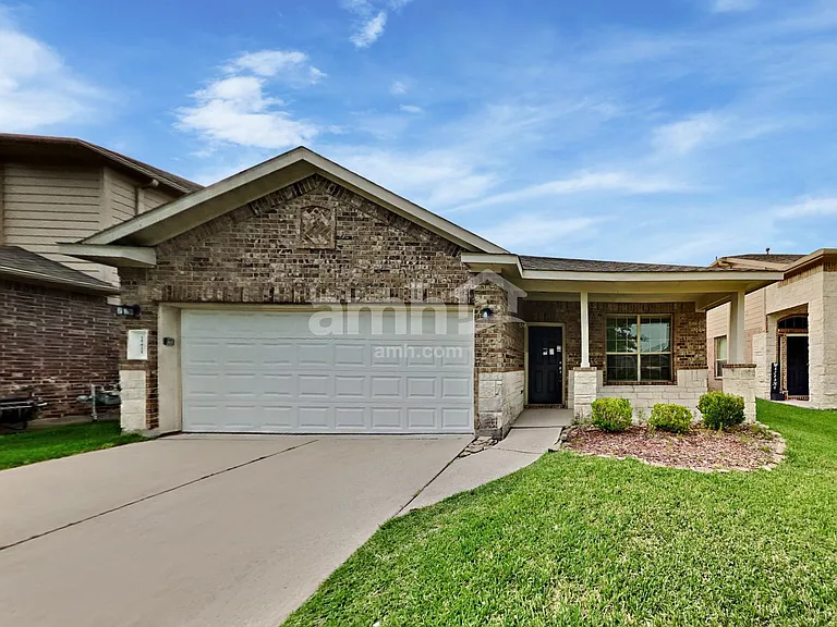 15815 Egret Field Ln — Photo 1