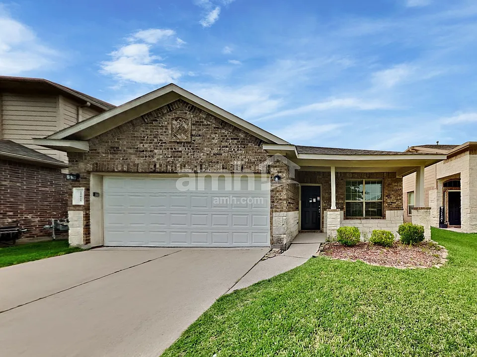 15815 Egret Field Ln