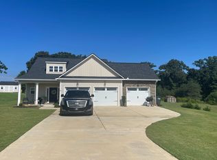 114 Burnt Hickory Ln SE, Calhoun, GA 30701