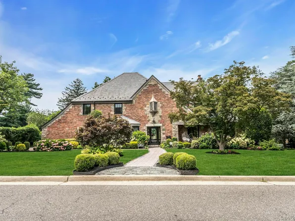 57 Aldershot Lane, Manhasset, NY 11030