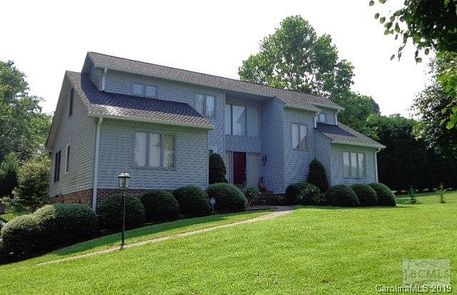 1st image of 2435 Stoney Brook St