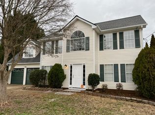 821 Edenberry Ln, Lithonia, GA 30058