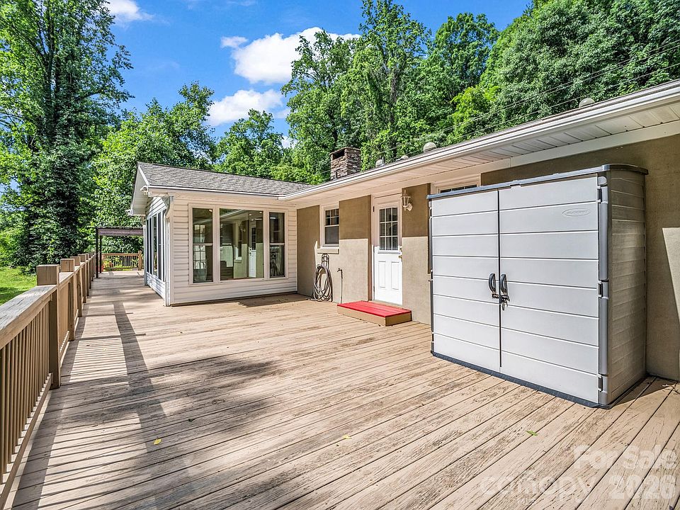 260 Warrior Dr, Tryon, NC 28782 | MLS #4359501 | Zillow