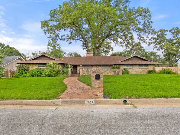 707 Barclay Dr, Tyler, TX 75703