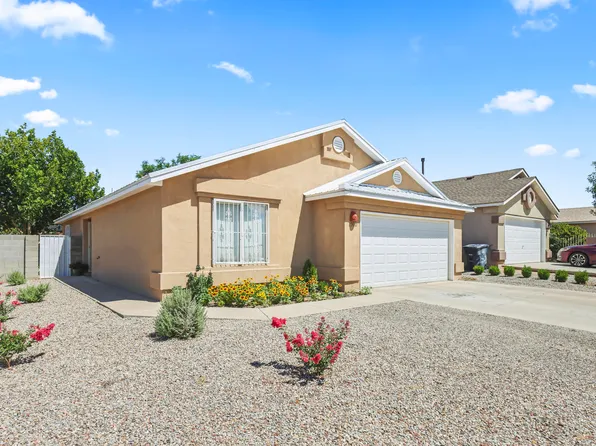 2300 Cosmos Dr SW, Albuquerque, NM 87121