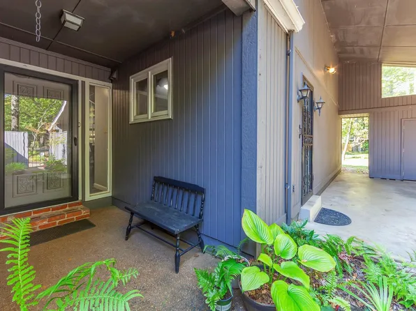 1104 N Pkwy #43, Jackson, TN 38305