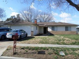431 N Sabre Dr, Fresno, CA 93727