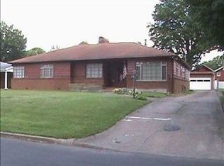 162 Edison Dr, Huntington, WV 25705