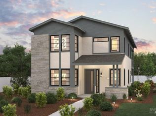 1300 Waldorf Ln, Rohnert Park, CA 94928