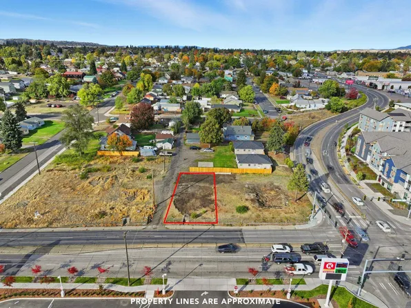 817 E North Foothills Dr, Spokane, WA 99207