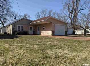 528 Dempsey St, Creve Coeur, IL 61610