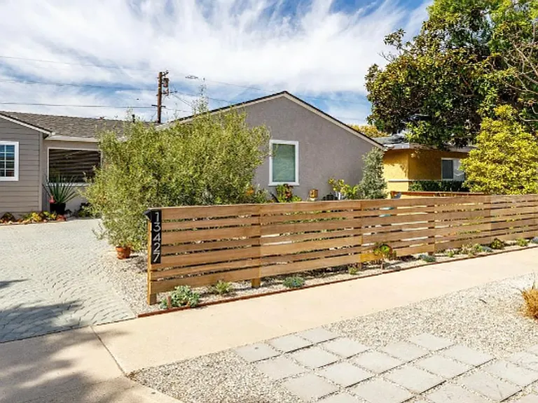 13427 Judah Ave — Photo 4