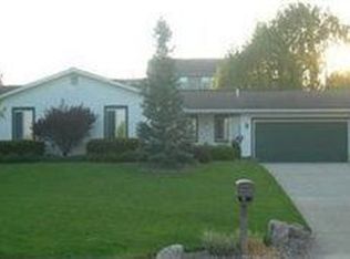 7592 Huntington Dr, Boardman, OH