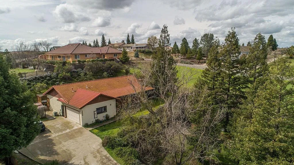 2686 Vista Del Lago Dr photo 1