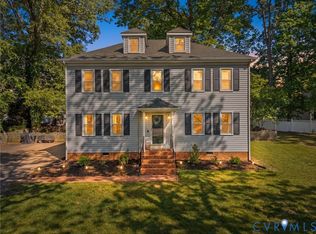 4001 Kings Gate Rd, Chester, VA 23831