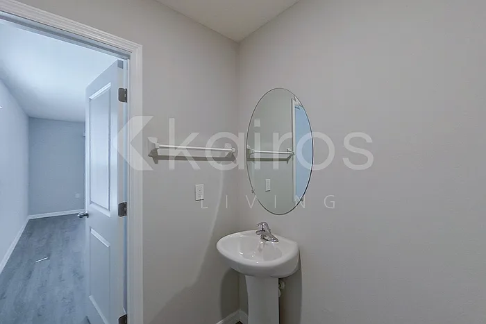 8704 SW 44th Ct — Photo 6