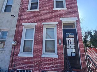 636 Spruce St, Camden, NJ 08103