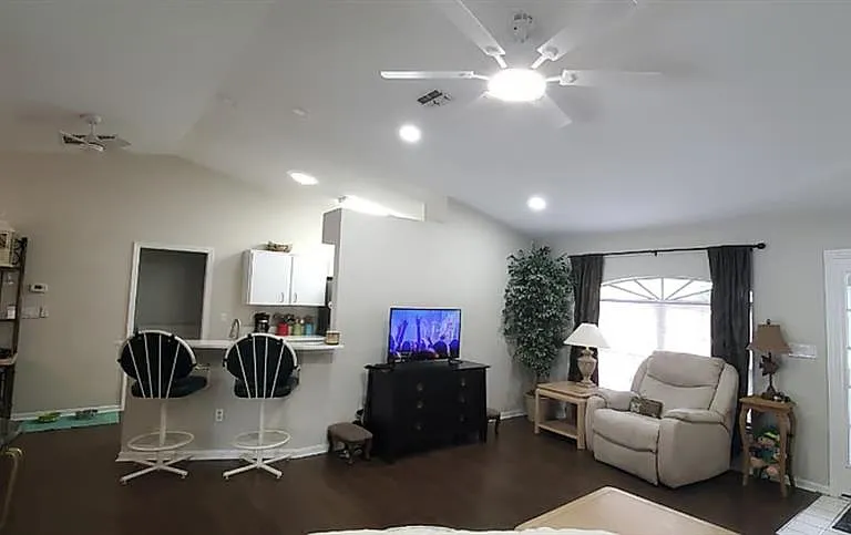 2534 N Brentwood Cir — Photo 3