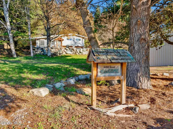 6482 Grant St, Bonners Ferry, ID 83805