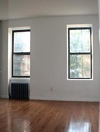 1st image of 102 Macdougal St #1