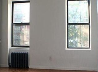 102 Macdougal St #1, New York, NY 10012