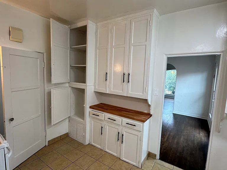 1874 S Redondo Blvd #1874 — Photo 43