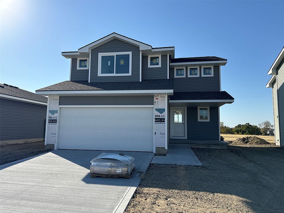 1st image of 622 NE Meadow Landing Dr